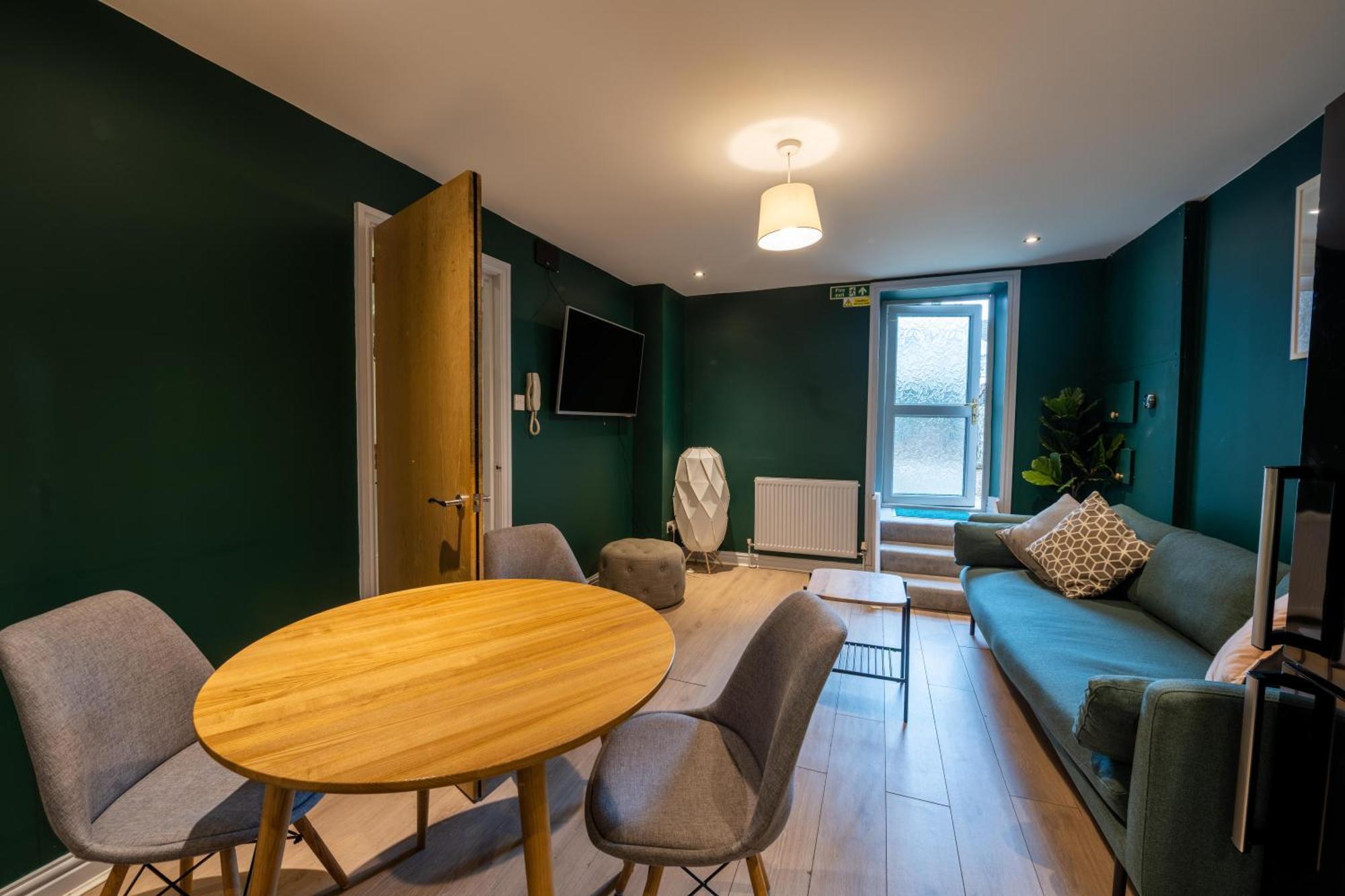 Aaron Wise - 17 Fitzhamon Apartments Cardiff Ngoại thất bức ảnh