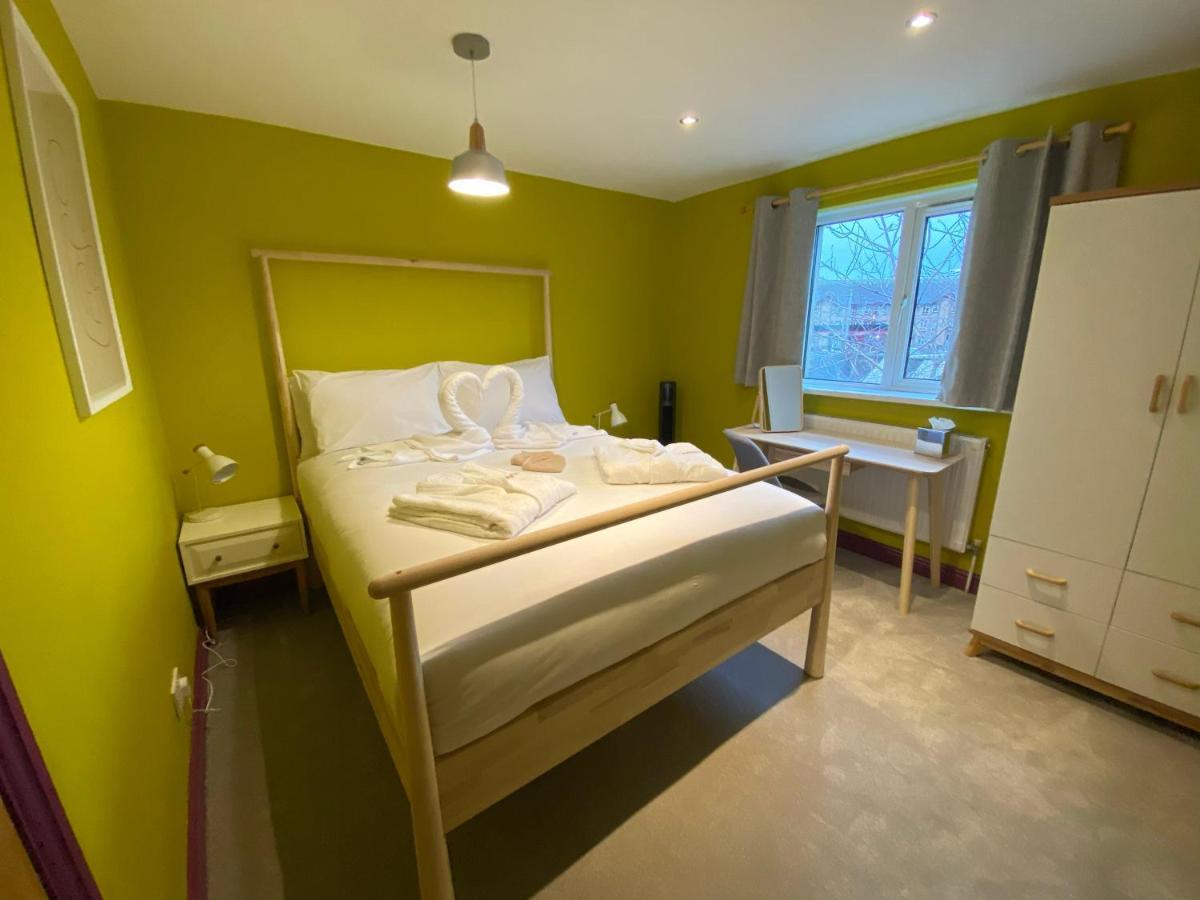 Aaron Wise - 17 Fitzhamon Apartments Cardiff Ngoại thất bức ảnh