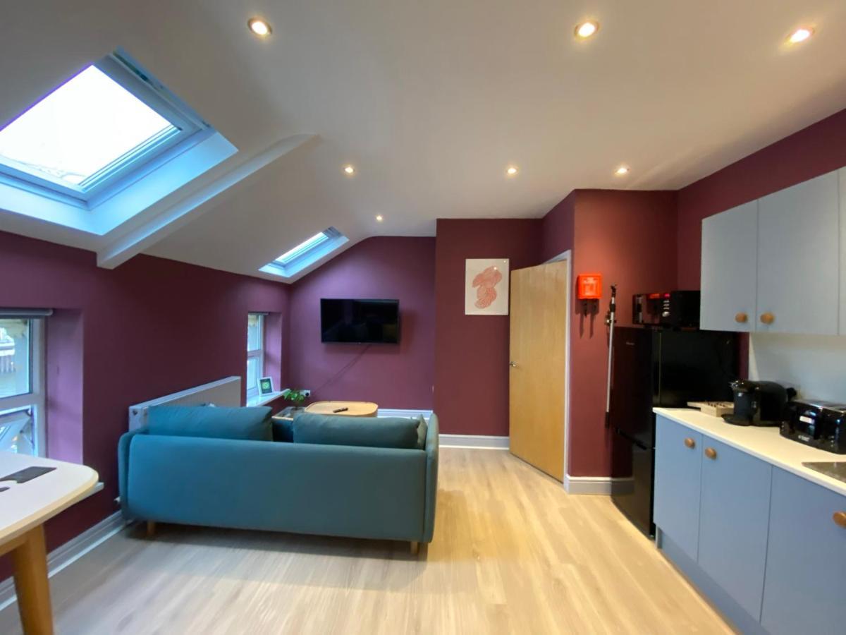 Aaron Wise - 17 Fitzhamon Apartments Cardiff Ngoại thất bức ảnh
