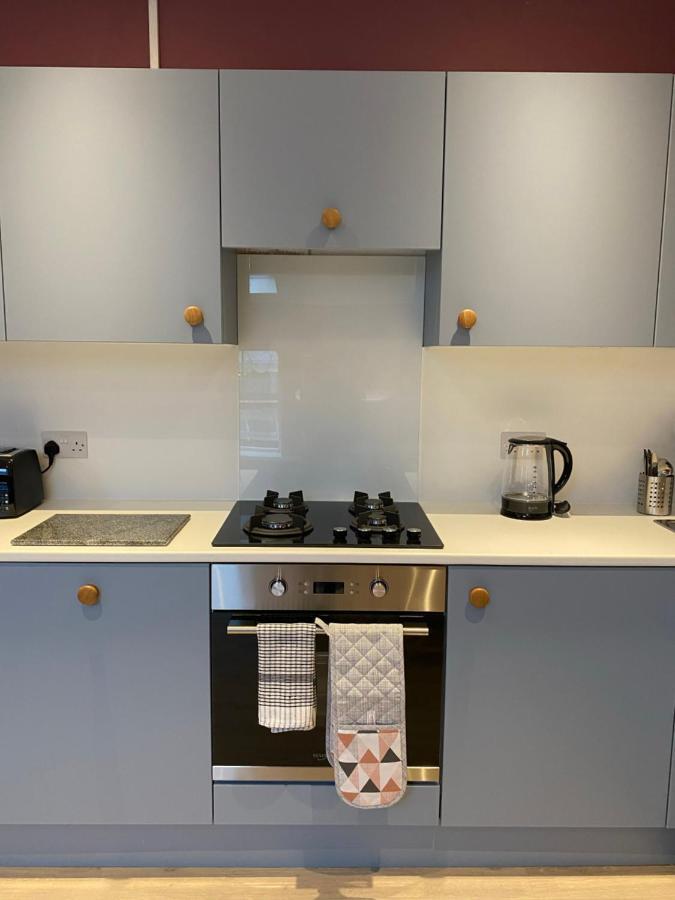 Aaron Wise - 17 Fitzhamon Apartments Cardiff Ngoại thất bức ảnh